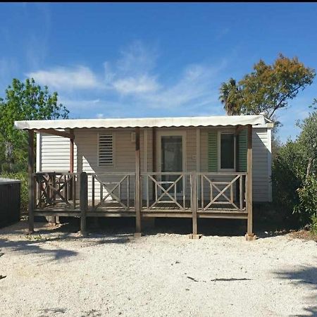 Camping Le Clos Du Thym - 아르젤레쉬르메르 외부 사진