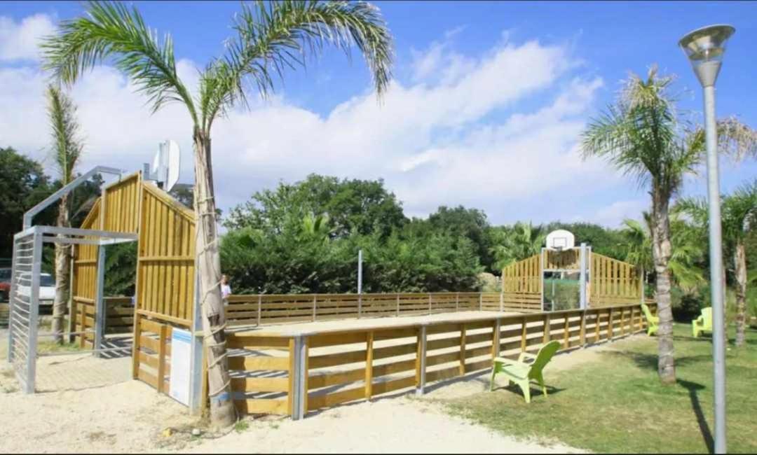 Camping Le Clos Du Thym - 아르젤레쉬르메르 외부 사진