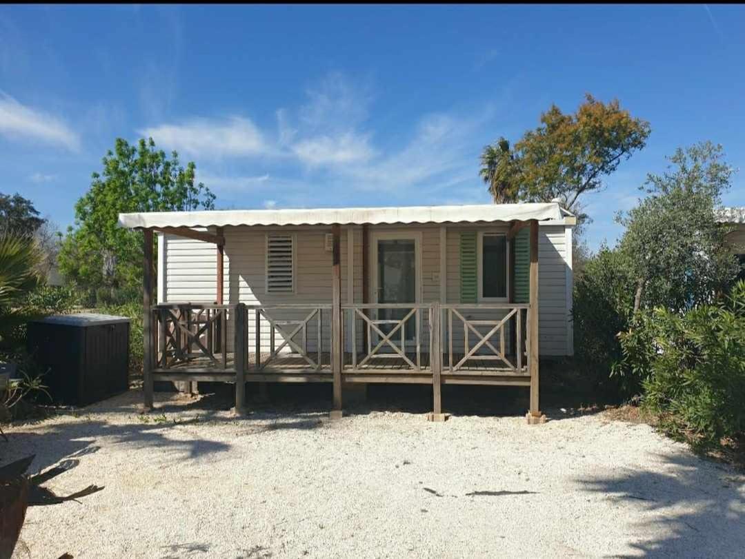 Camping Le Clos Du Thym - 아르젤레쉬르메르 외부 사진